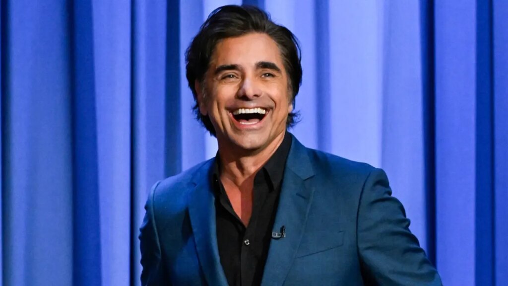 John Stamos posts nude birthday selfie; fans call it a thirst trap