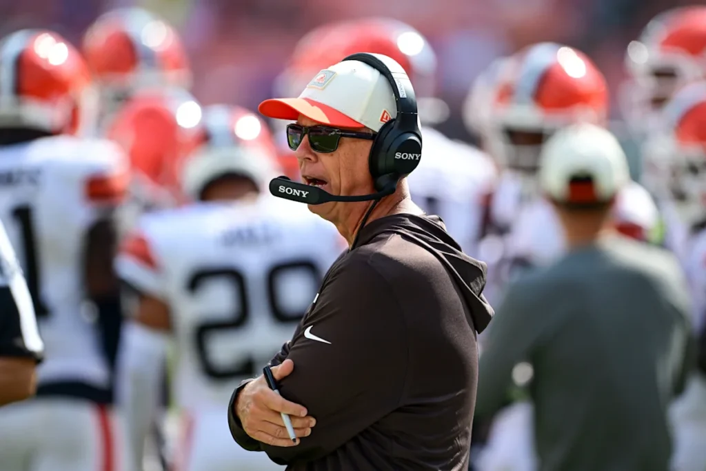 Browns waiving rookie TE Dae'Quan Wright, who reportedly plans to join LSU