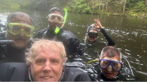 Conn. dive team finds lost wedding ring in underwater search.jpg