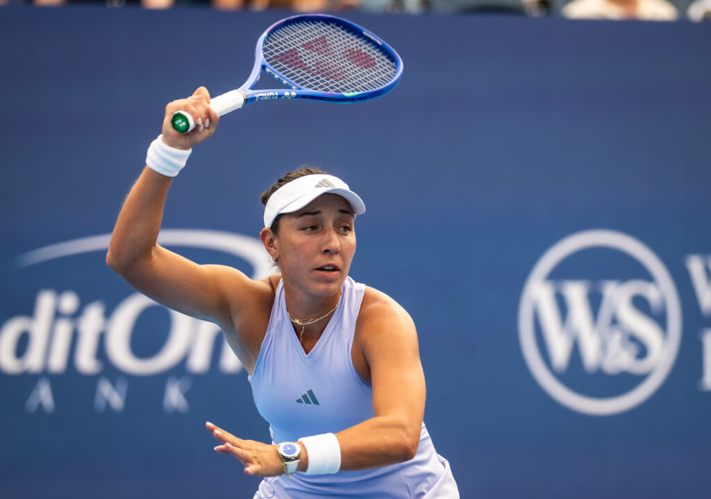 Former finalist Pegula, Wimbledon champion Noskova reach third round in Cincinnati