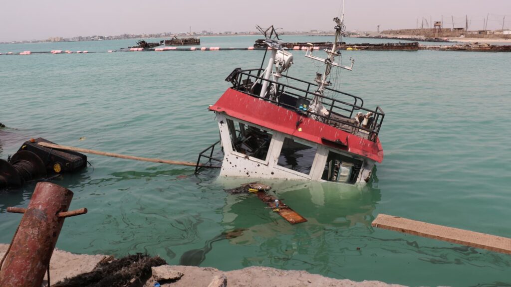 Houthi attack kills six in first death in Red Sea since Iran war began