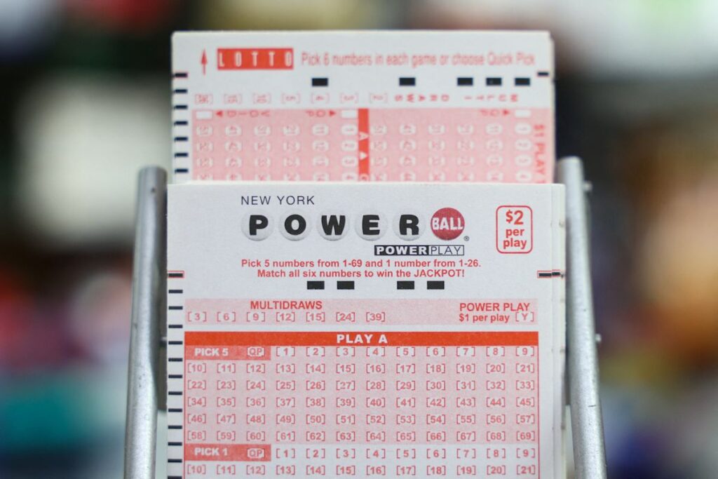 The Powerball jackpot is at $905m. Winners can only stay anonymous in some states.