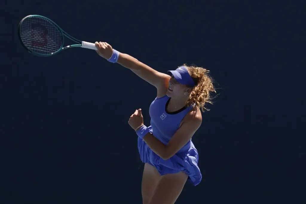 Mirra Andreeva in action ahead of WTA Cincinnati.