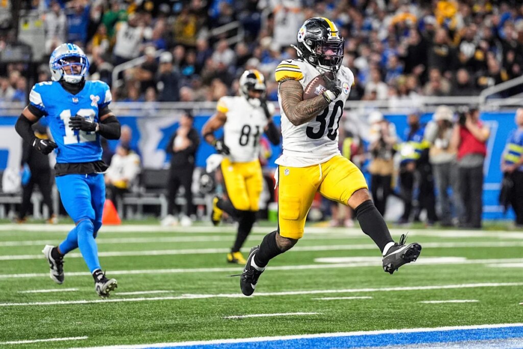 ‘Clean Division of Labor’ – Fantasy Football Analyst Projects Jaylen Warren To Have His Role Reduced in 2026