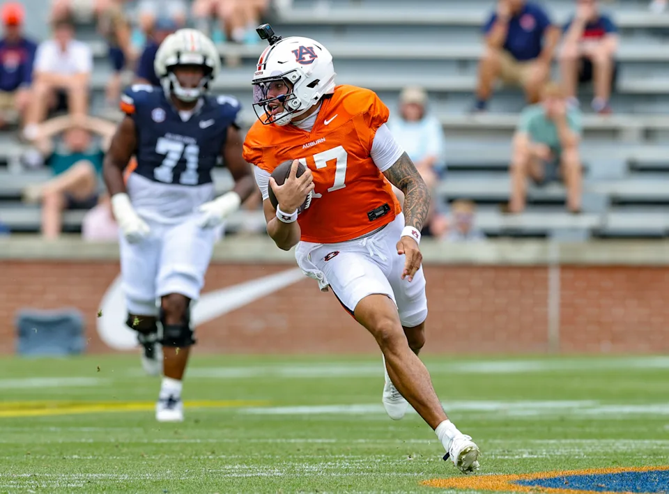 AUBURN, ALABAMA - APRIL 18: Byrum Brown #17 of the Auburn Tigers breaks loose on a run during the first half of the Auburn Spring Football Game at Jordan Hare Stadium on April 18, 2026 in Auburn, Alabama. (Photo by Brandon Sumrall/Getty Images for ONIT)