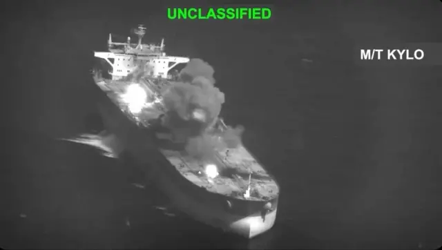 Las fuerzas estadounidenses atacaron el M/T Kylo, un petrolero vinculado a Irán, en el Golfo de Omán


