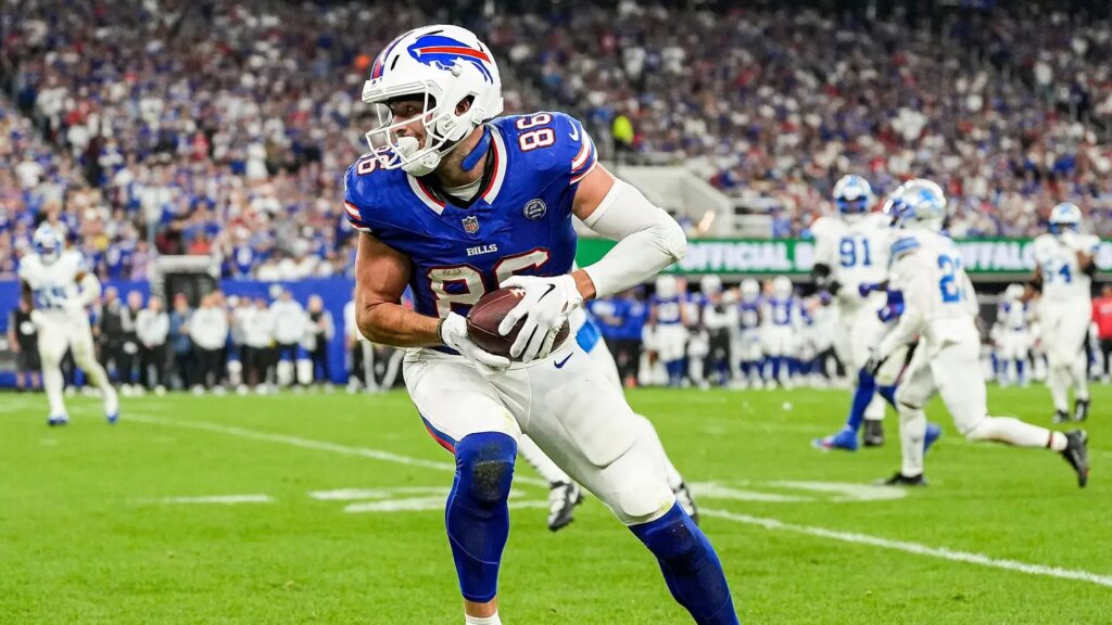 Fantasy Football Start or Sit Week 6: Dalton Kincaid, Keon Coleman, Khalil Shakir