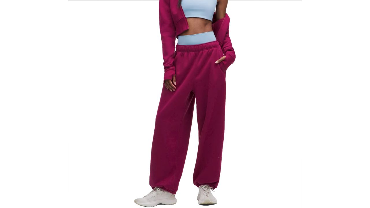 Lululemon Scuba Evolve Oversized Joggers in Raspherry Rave.jpg