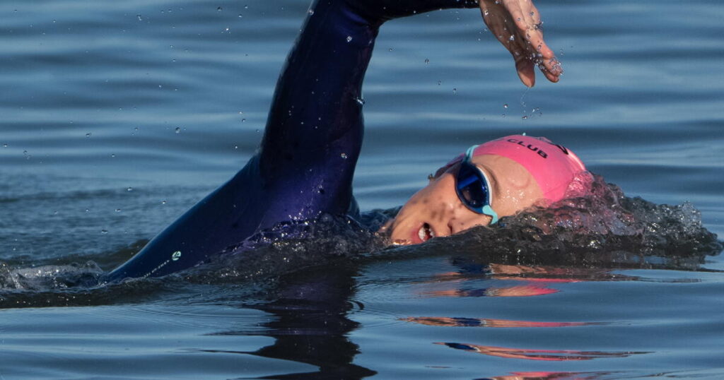 California woman makes history by swimming state's 900-mile length