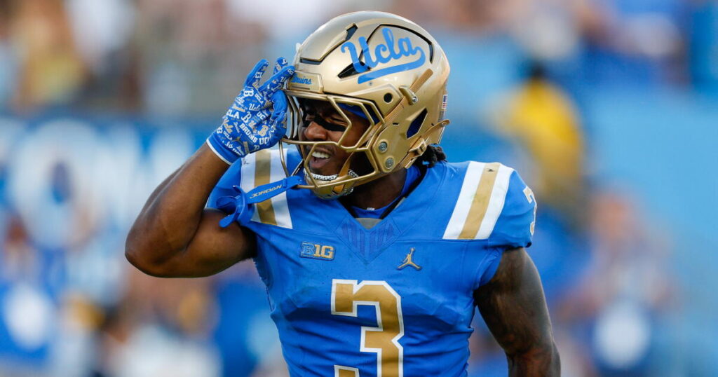 UCLA football vs. Wisconsin: Live updates, start time, how to watch