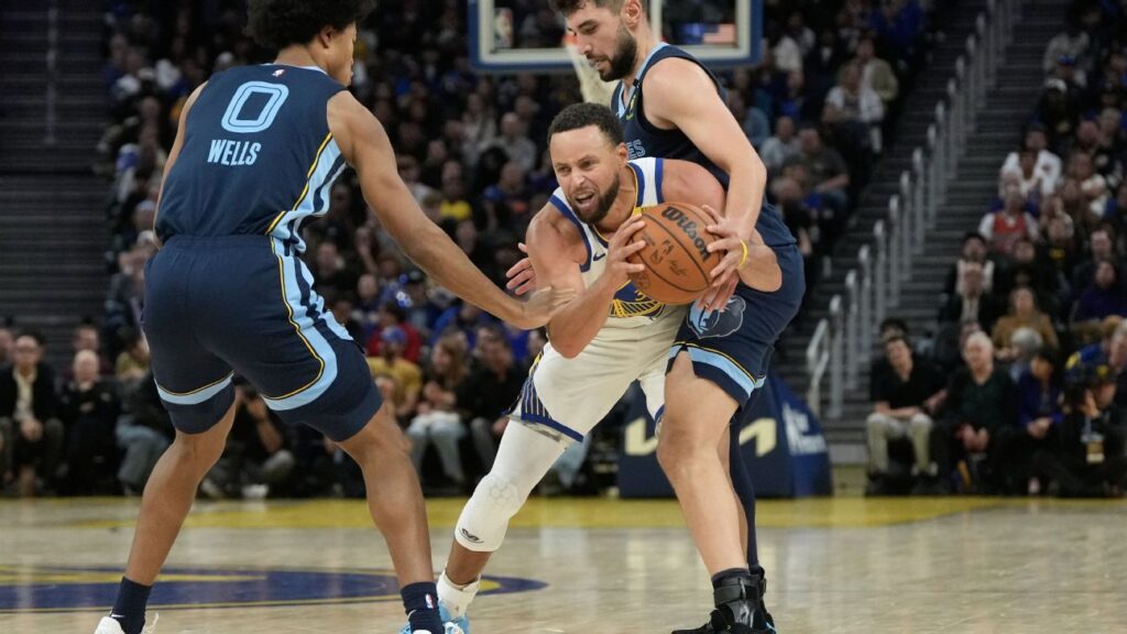 Warriors implode as Grizzlies' 17-0 run caps stunning comeback